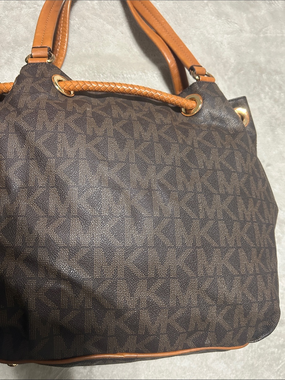 Michael Kors Brown MK Monogram Drawstring Tassel Shoulder Bag - Picture 3 of 6